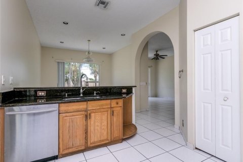 House in Pembroke Pines, Florida 4 bedrooms, 183.76 sq.m. № 1180607 - photo 25