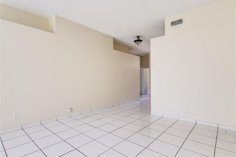 Casa en venta en Pembroke Pines, Florida, 4 dormitorios, 183.76 m2 № 1180607 - foto 12