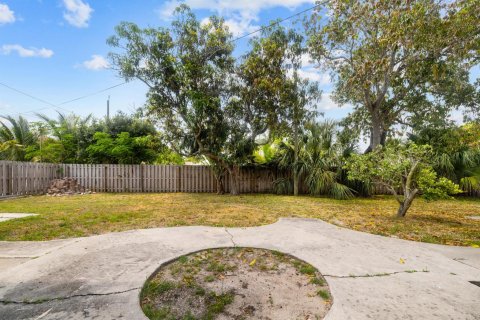 Propiedad comercial en venta en Lake Worth, Florida № 1189868 - foto 15