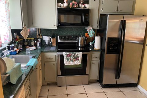 Condo in Sunrise, Florida, 1 bedroom  № 1210452 - photo 11