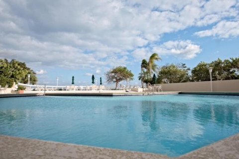 Condominio en venta en West Palm Beach, Florida, 2 dormitorios, 108.7 m2 № 700317 - foto 10