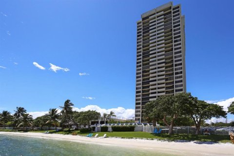 Condominio en venta en West Palm Beach, Florida, 2 dormitorios, 108.7 m2 № 700317 - foto 5