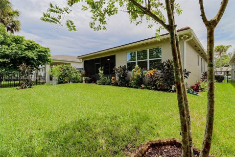 House in West Palm Beach, Florida 3 bedrooms, 159.98 sq.m. № 1309761 - photo 14