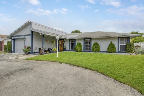 Villa ou maison à vendre à Pembroke Pines, Floride: 4 chambres, 194.72 m2 № 1174015 - photo 2