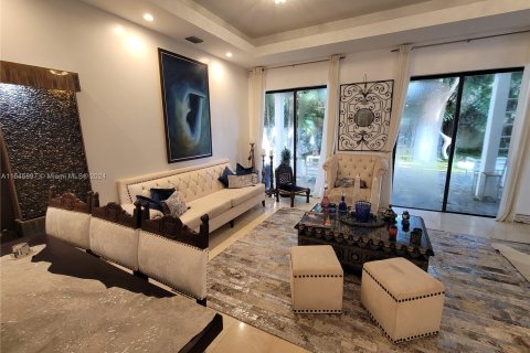 Casa en venta en Miami, Florida, 4 dormitorios, 355.35 m2 № 1351620 - foto 13