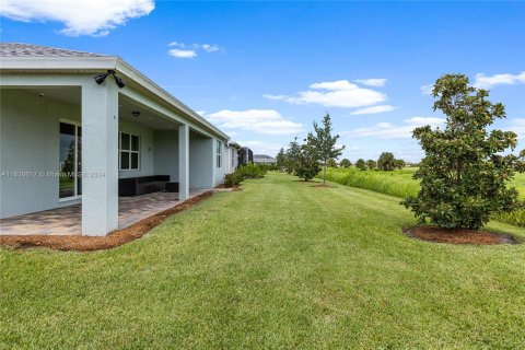 Villa ou maison à louer à Port St. Lucie, Floride: 5 chambres, 260.96 m2 № 1351617 - photo 7