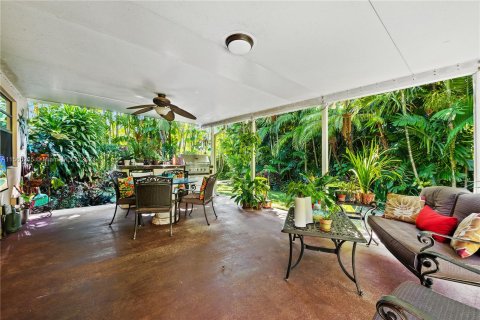 Villa ou maison à vendre à Miami Springs, Floride: 3 chambres, 144.18 m2 № 1102745 - photo 15