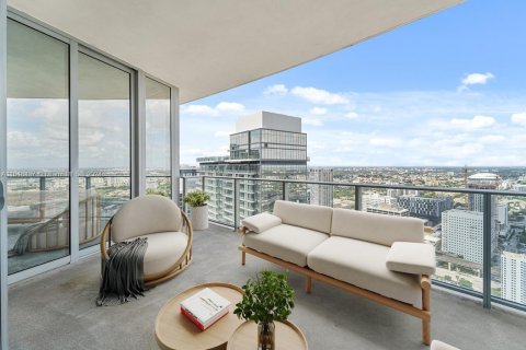 Condo in Miami, Florida, 1 bedroom  № 1315515 - photo 16