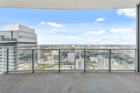 Condo in Miami, Florida, 1 bedroom  № 1315515 - photo 17