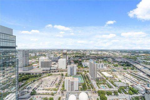 Condo in Miami, Florida, 1 bedroom  № 1315515 - photo 18