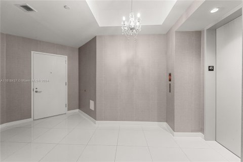 Condominio en venta en Miami, Florida, 1 dormitorio, 110.09 m2 № 1315515 - foto 15