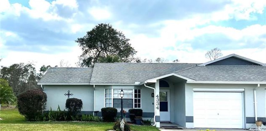 House in Sebring, Florida 2 bedrooms, 88.26 sq.m. № 977398