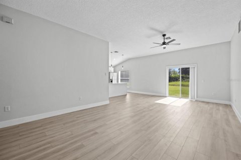 Villa ou maison à vendre à Kissimmee, Floride: 3 chambres, 132.94 m2 № 1303632 - photo 12