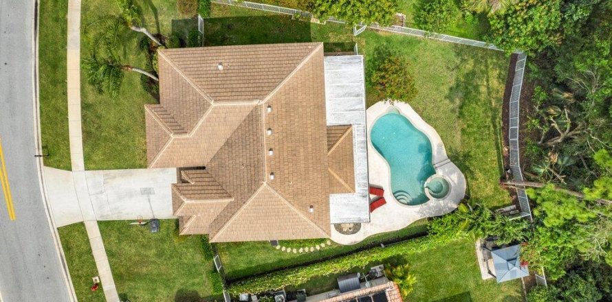 Casa en Wellington, Florida 6 dormitorios, 274.8 m2 № 1093458