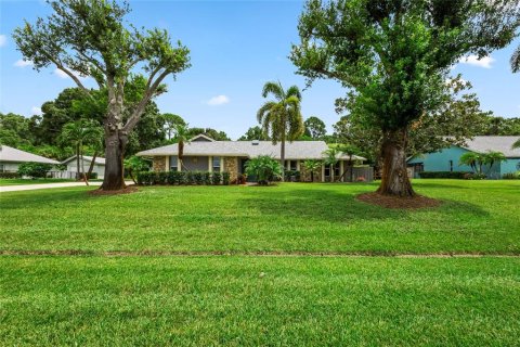 House in PORT ST LUCIE in Port St. Lucie, Florida 3 bedrooms, 162.02 sq.m. № 1342625 - photo 2