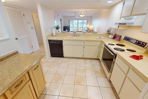 Copropriété à vendre à Punta Gorda, Floride: 2 chambres, 101.17 m2 № 1342618 - photo 9