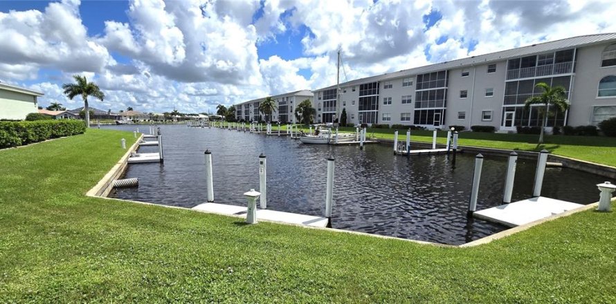 Condo à Punta Gorda, Floride, 2 chambres  № 1342618