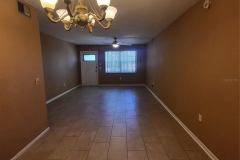 Copropriété à louer à Largo, Floride: 2 chambres, 82.22 m2 № 1358169 - photo 3