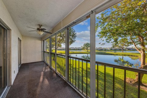 Copropriété à vendre à Delray Beach, Floride: 2 chambres, 99.41 m2 № 1207783 - photo 2