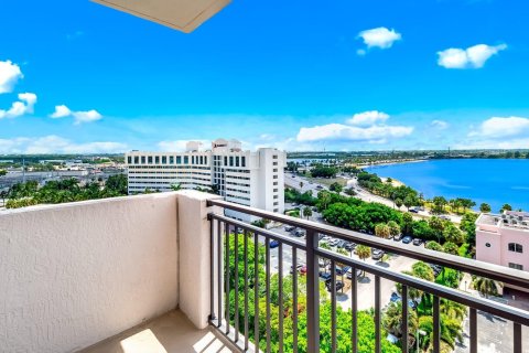 Copropriété à vendre à West Palm Beach, Floride: 2 chambres, 103.31 m2 № 1207839 - photo 19