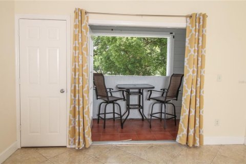 Condo in Orlando, Florida, 1 bedroom  № 1191716 - photo 7