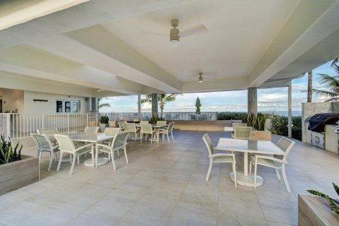 Condo in Highland Beach, Florida, 3 bedrooms  № 1188615 - photo 9