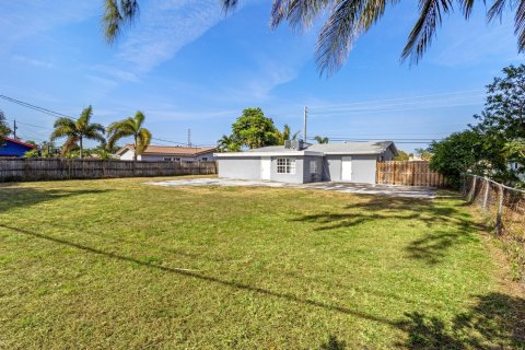 Casa en venta en West Palm Beach, Florida, 4 dormitorios, 173.54 m2 № 1102392 - foto 2