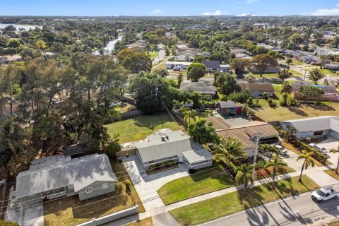 Villa ou maison à vendre à West Palm Beach, Floride: 4 chambres, 173.54 m2 № 1102392 - photo 23