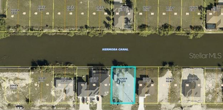 Land in Cape Coral, Florida № 1299697