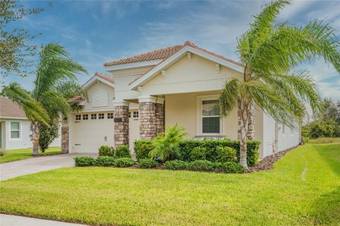 House in Davenport, Florida 4 bedrooms, 192.87 sq.m. № 1405077 - photo 2