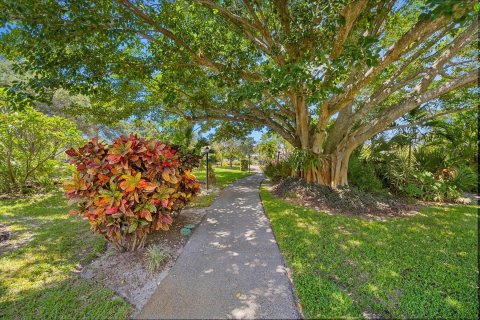 Condo in Stuart, Florida, 2 bedrooms  № 1216117 - photo 3