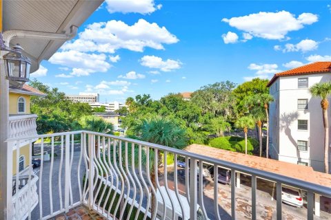 Condominio en alquiler en Winter Park, Florida, 3 dormitorios, 285.58 m2 № 1370053 - foto 21