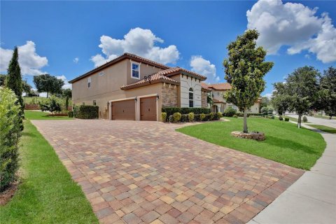 House in Clermont, Florida 5 bedrooms, 406.73 sq.m. № 1347485 - photo 5