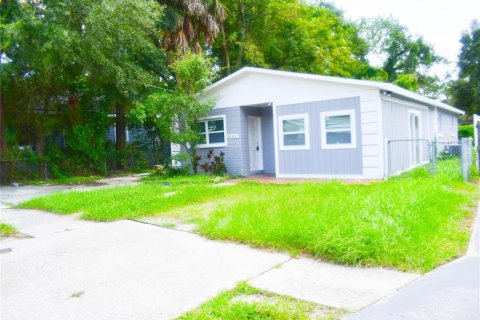 Casa en venta en Tampa, Florida, 4 dormitorios, 139.35 m2 № 1336819 - foto 2