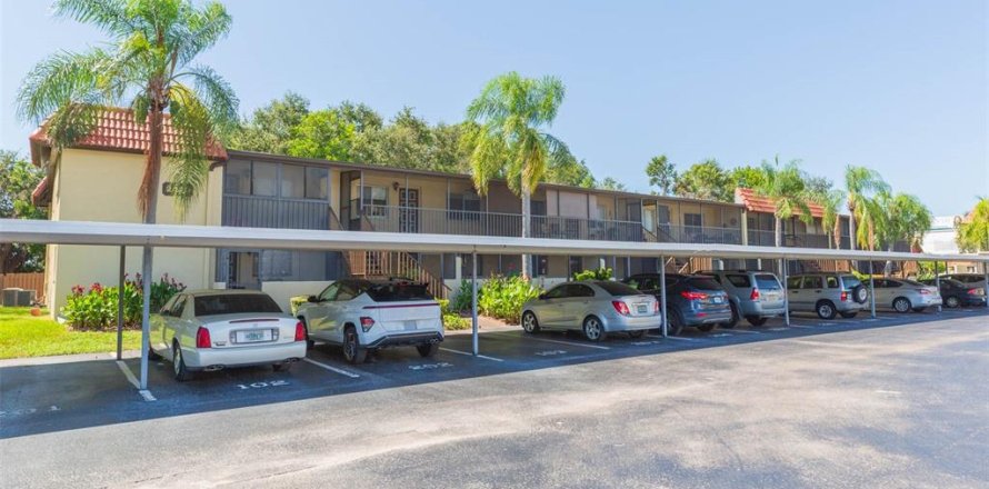 Condominio en Clearwater, Florida, 2 dormitorios  № 1394058