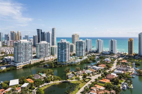 Copropriété à vendre à Sunny Isles Beach, Floride: 2 chambres, 142.14 m2 № 1098112 - photo 21