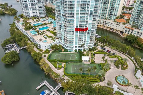 Copropriété à vendre à Sunny Isles Beach, Floride: 2 chambres, 142.14 m2 № 1098112 - photo 25