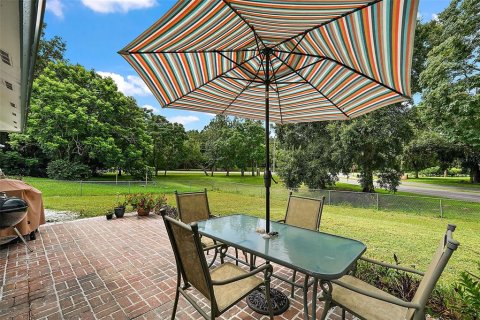 Villa ou maison à vendre à Lady Lake, Floride: 3 chambres, 175.12 m2 № 1339956 - photo 23