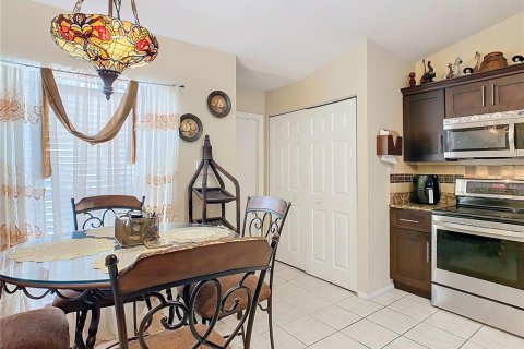 Villa ou maison à vendre à Kissimmee, Floride: 3 chambres, 131.36 m2 № 1246300 - photo 11