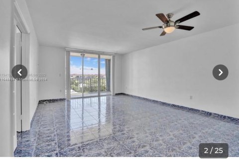 Condo in Miami Beach, Florida, 1 bedroom  № 1331583 - photo 5