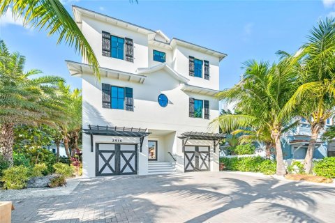 Villa ou maison à vendre à Bradenton Beach, Floride: 10 chambres, 387.5 m2 № 1082087 - photo 4