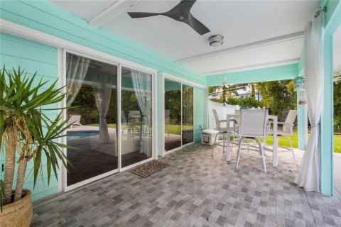 Casa en venta en Palm City, Florida, 3 dormitorios, 173.54 m2 № 1225879 - foto 9