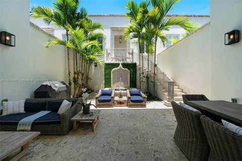 Adosado en venta en Coral Gables, Florida, 4 dormitorios, 323.76 m2 № 1291508 - foto 22