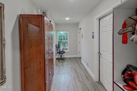 Immobilier commercial à vendre à Saint Augustine, Floride: 586.96 m2 № 772266 - photo 17