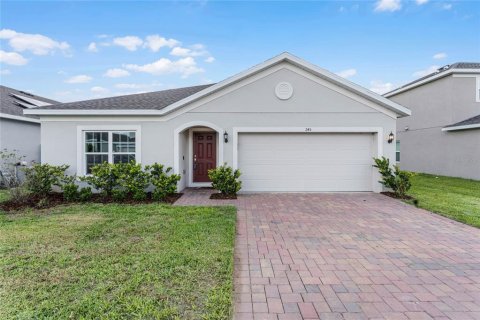 Villa ou maison à vendre à Davenport, Floride: 4 chambres, 196.21 m2 № 1251411 - photo 1