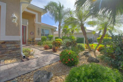 Villa ou maison à vendre à North Port, Floride: 4 chambres, 225.2 m2 № 1356262 - photo 3