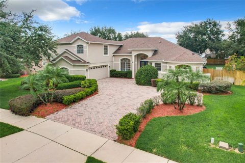 House in Winter Garden, Florida 5 bedrooms, 340.3 sq.m. № 1374778 - photo 1