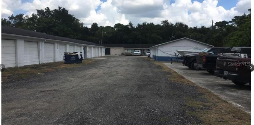 Commercial property in Hudson, Florida 789.67 sq.m. № 312754