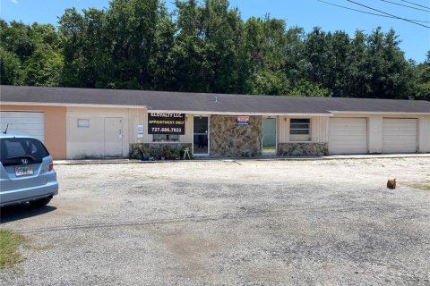 Commercial property in Hudson, Florida 789.67 sq.m. № 312754 - photo 17