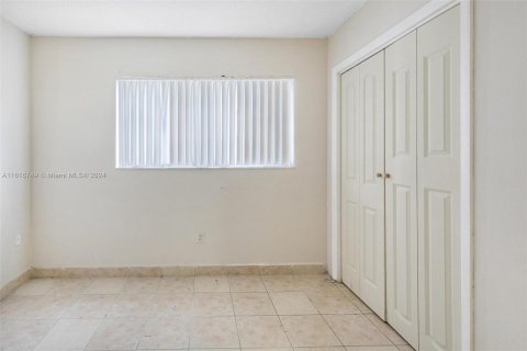 Copropriété à vendre à Miami, Floride: 2 chambres, 85.47 m2 № 1238286 - photo 12